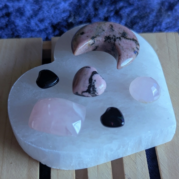 🩷 Grounded Loving Energy Plate 🖤 Rhodonite Black Obsidian & Rose Quartz cabs - Picture 9 of 9